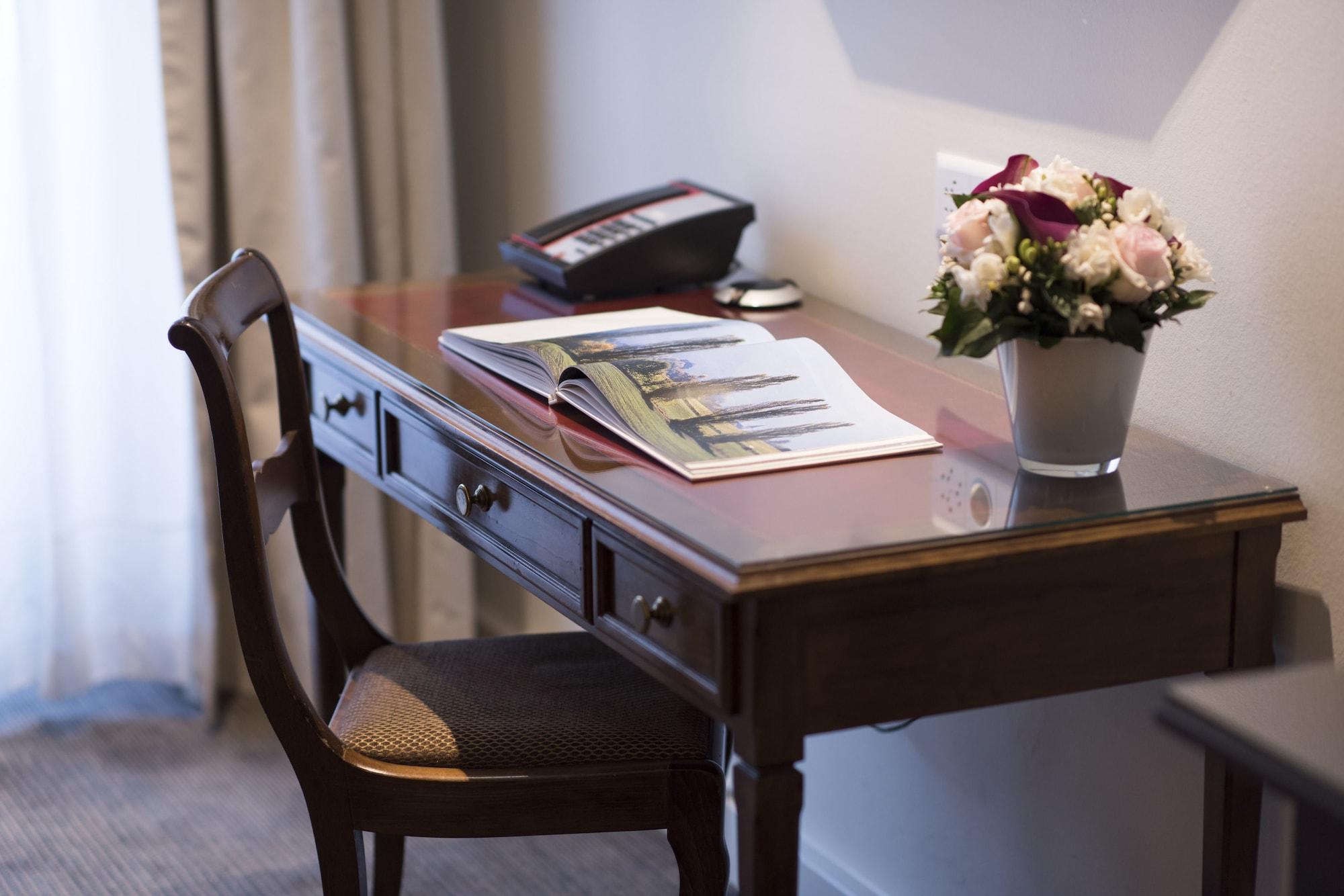 Hotel Bristol Genève Eksteriør billede